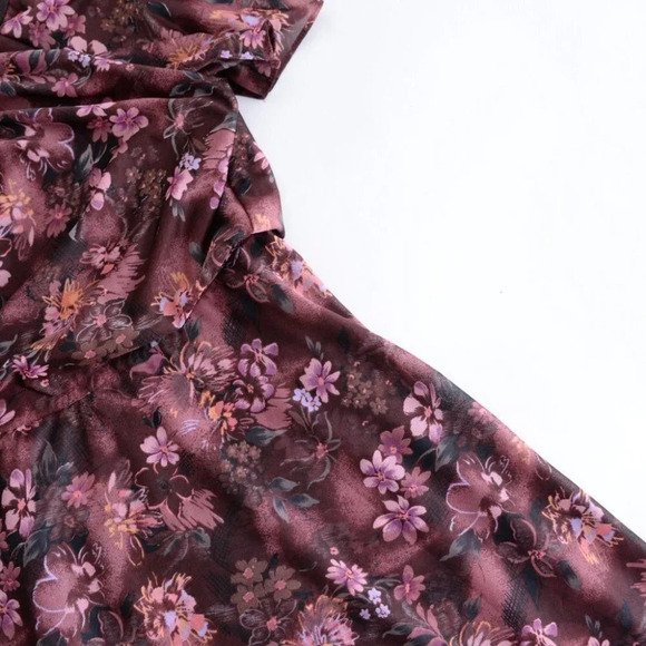 Vintage Maroon Floral Short Sleeve Flowy Midi Dress - Picture 10 of 14